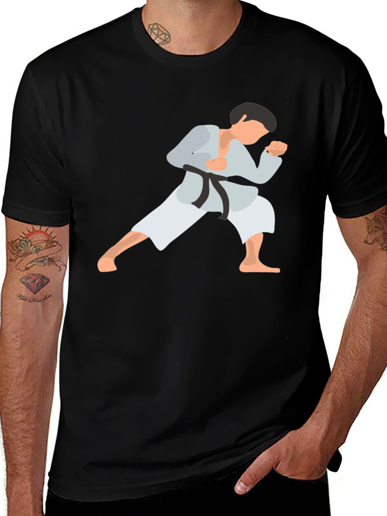 Camiseta Negra con Diseño de Karate