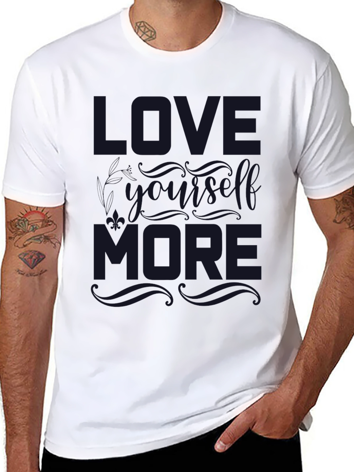 Camiseta Negra con Estampado Love Yourself More
