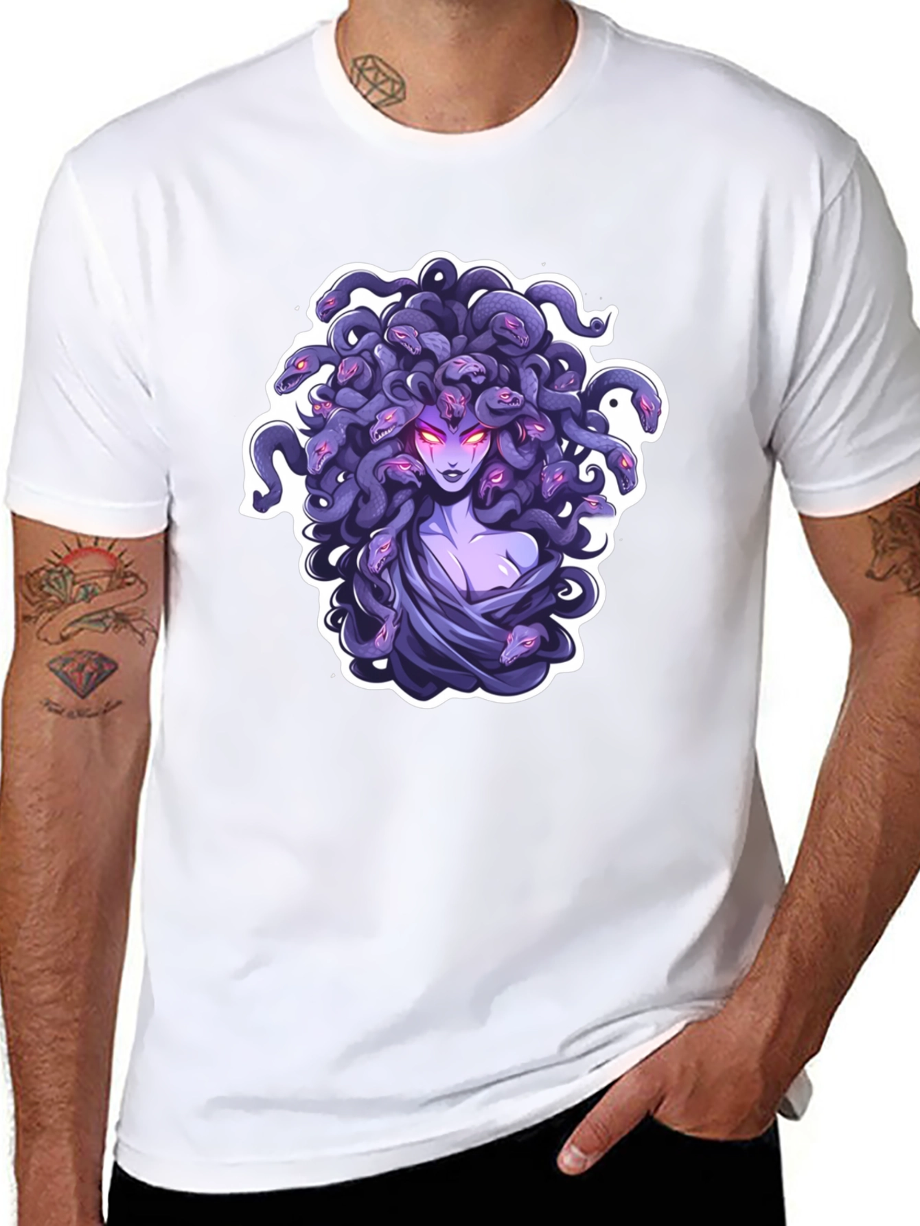 Camiseta Negra con Diseño de Medusa Mitológica