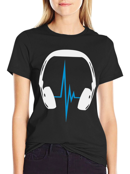 Camiseta Negra Diseño Audífonos y Ritmo Cardíaco