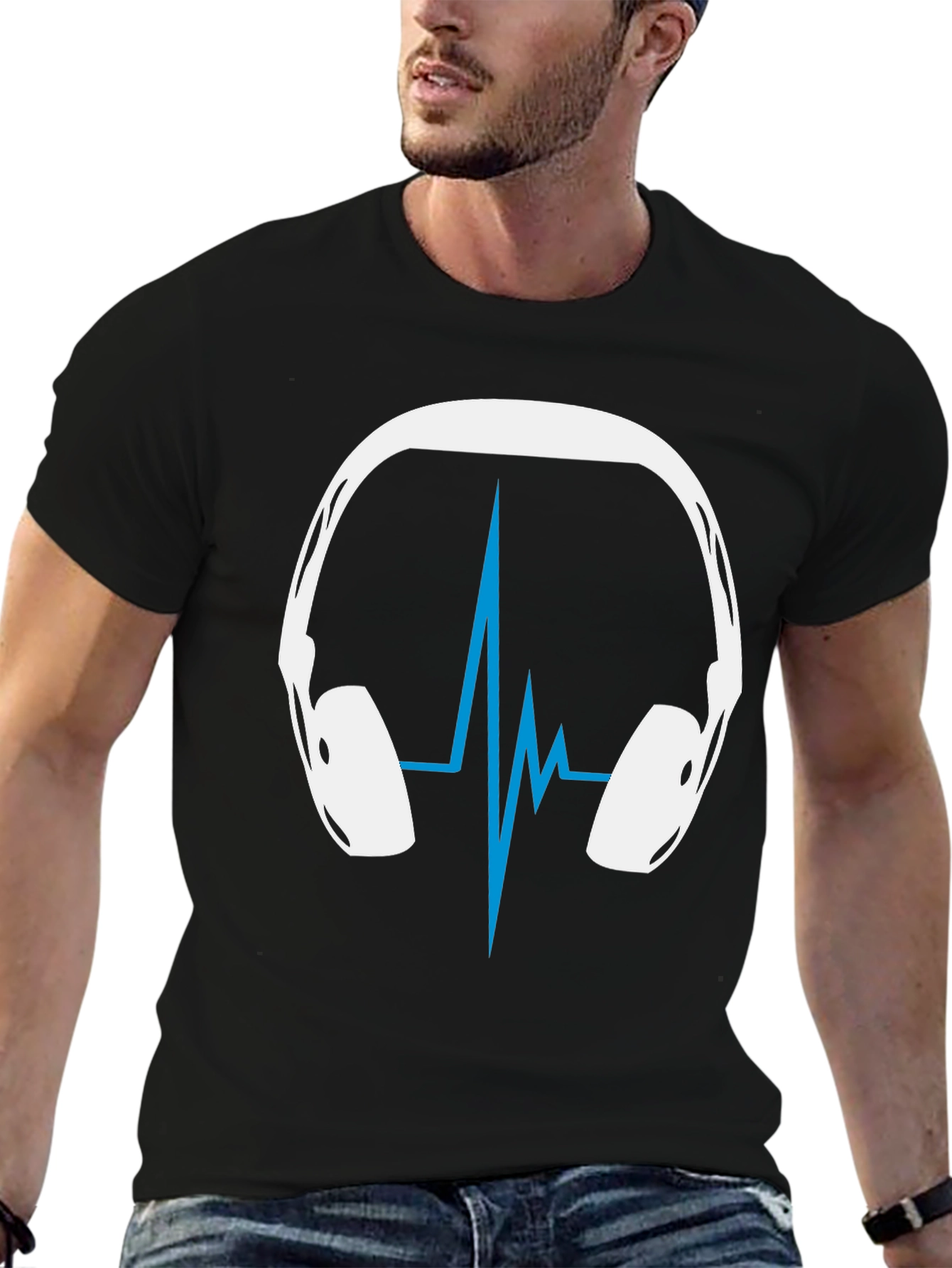 Camiseta Negra Diseño Audífonos y Ritmo Cardíaco