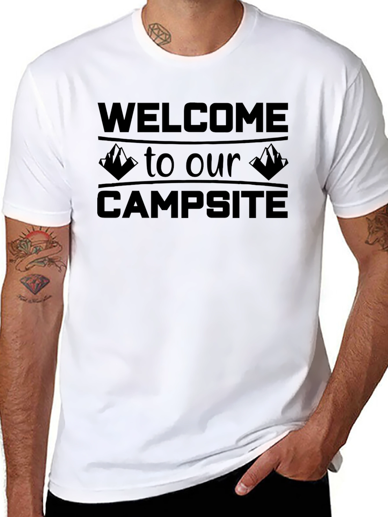 Camiseta Negra: Bienvenido a Nuestro Campamento
