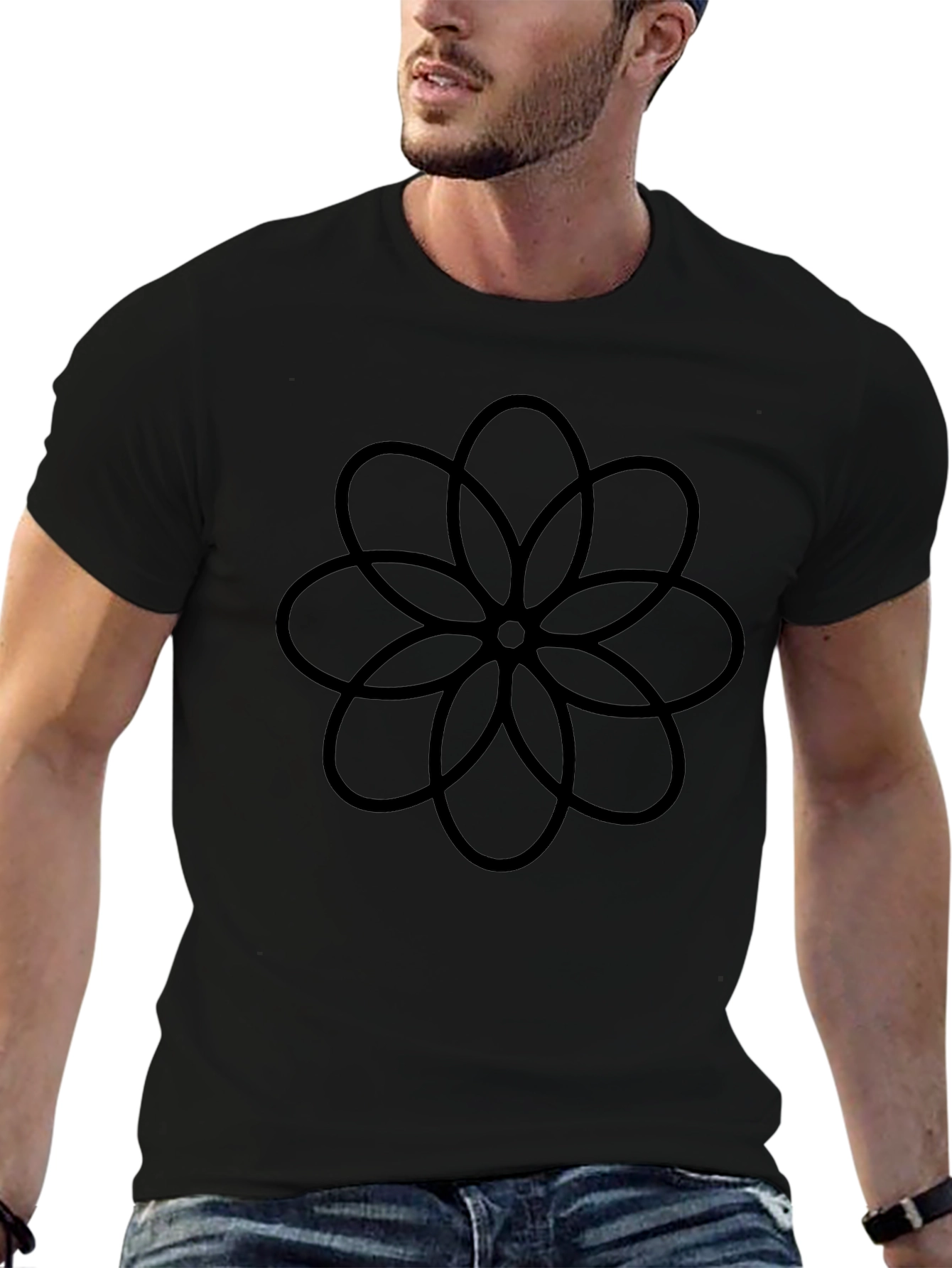 Camiseta Negra con Diseño Floral Abstracto