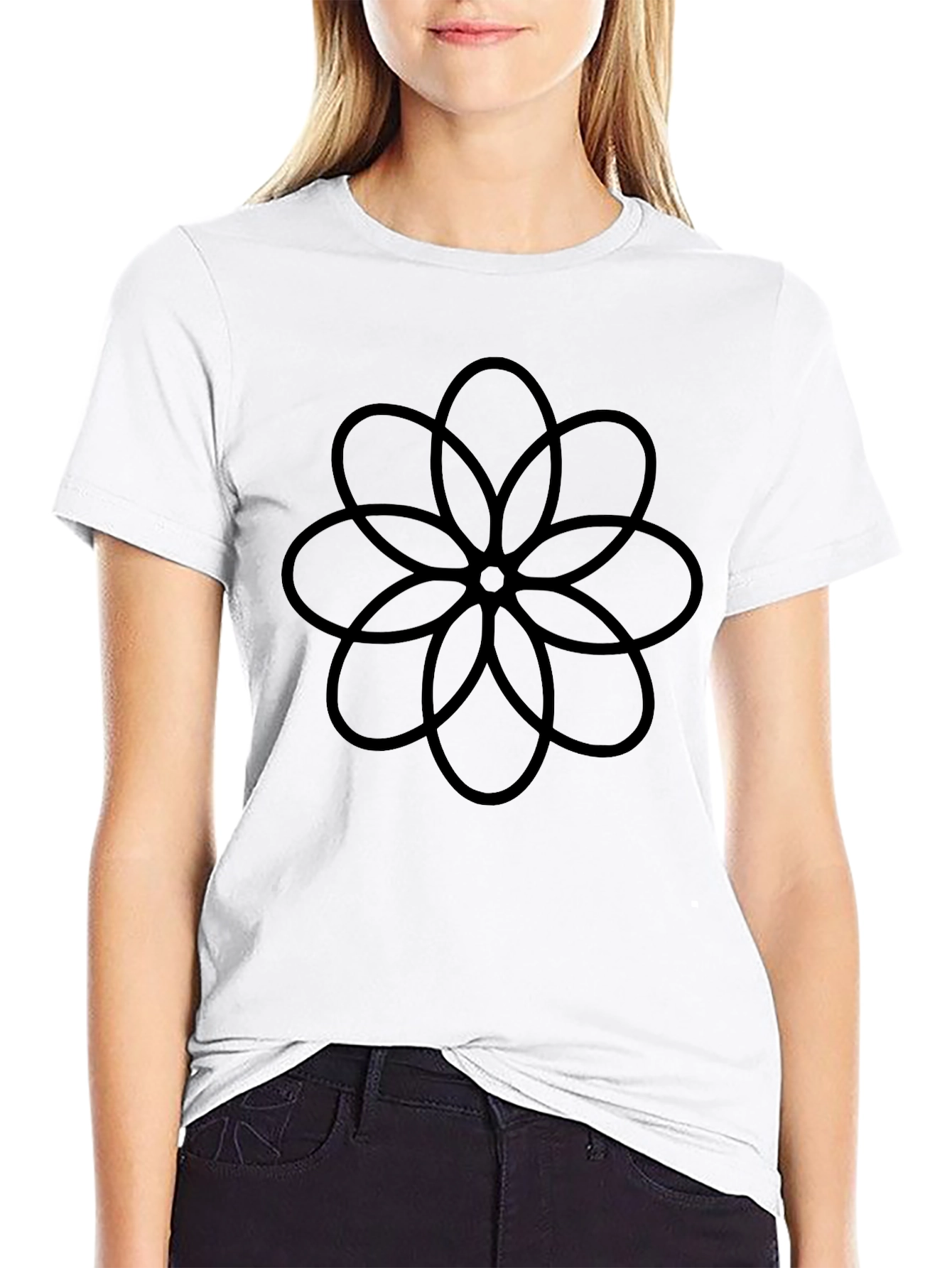 Camiseta Negra con Diseño Floral Abstracto