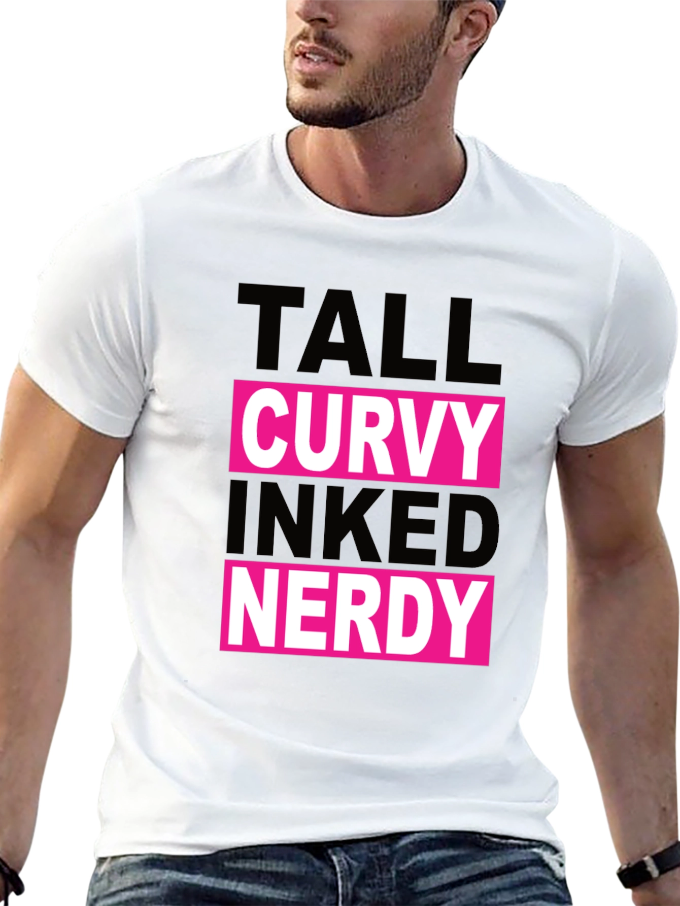 Camiseta Negra: Alto Curvy Tatuado Nerd