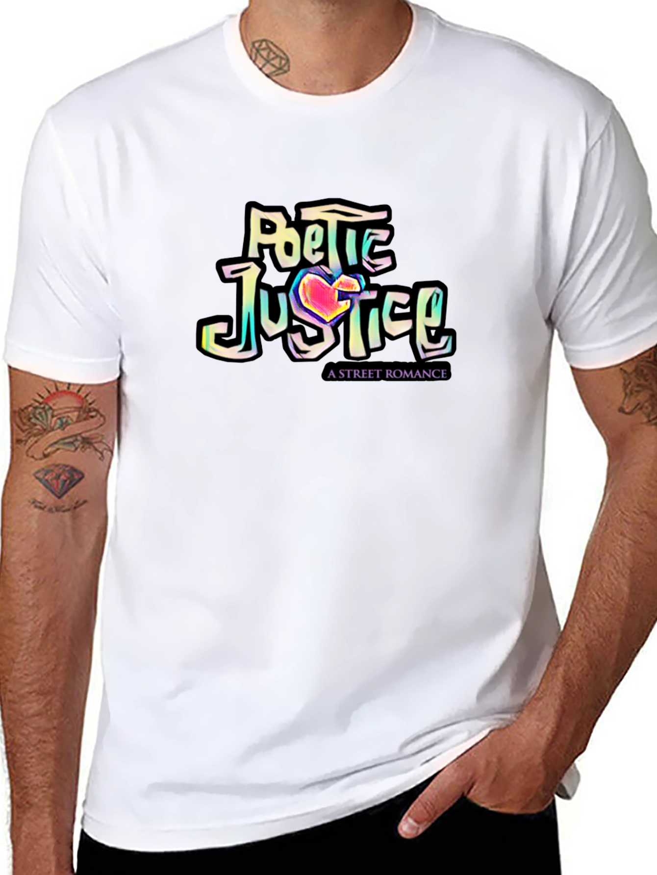 Camiseta Negra Poetic Justice: Romance Urbano con Estilo