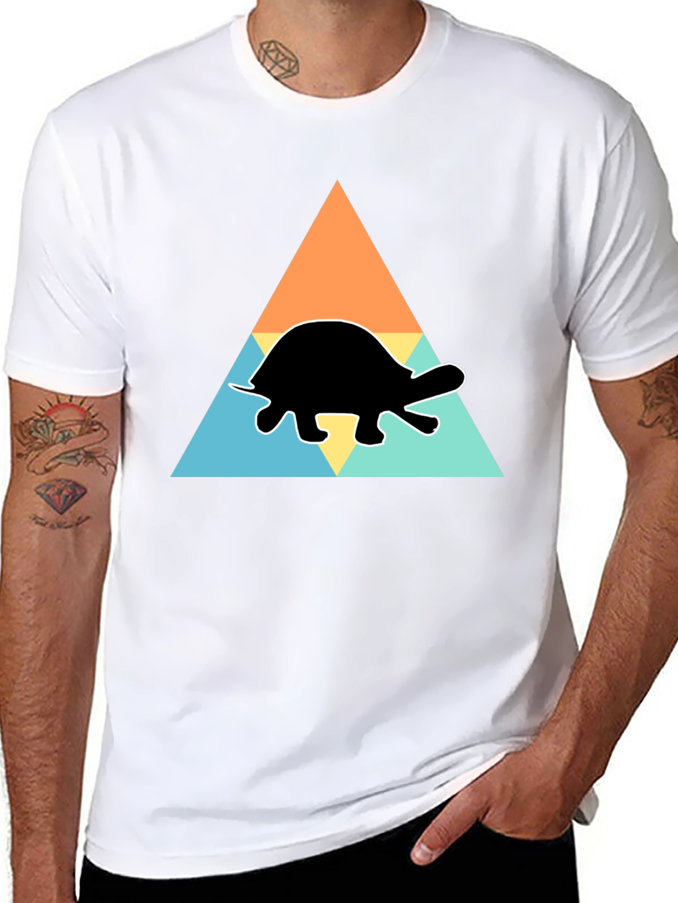 Camiseta Negra Tortuga Geométrica Casual