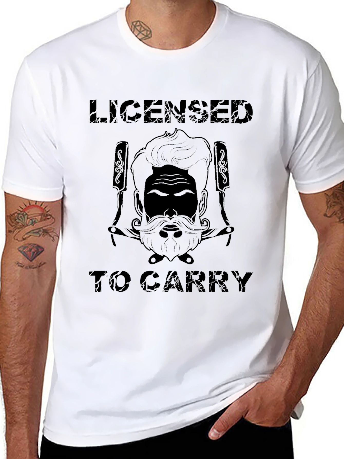Camiseta Negra con Diseño de Barbero Licensed to Carry