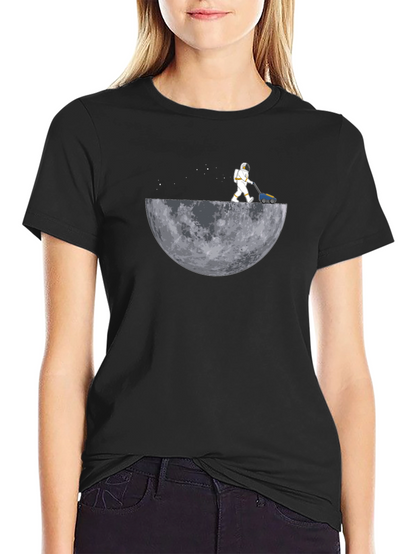 Camiseta Negra Astronauta Cortando la Luna