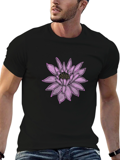 Camiseta Negra con Diseño Floral Púrpura