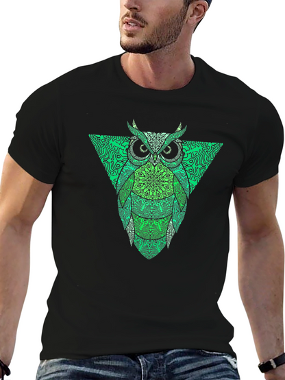 Camiseta Hombre Negra con Búho Triángulo Verde