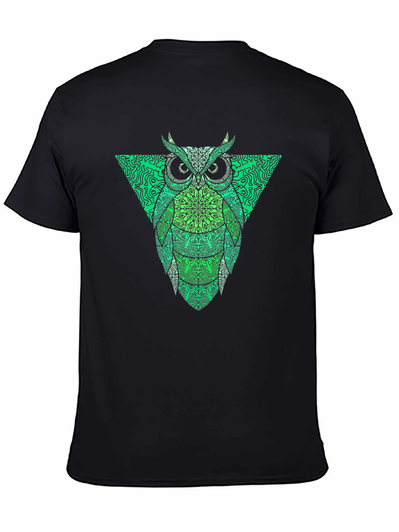 Camiseta Hombre Negra con Búho Triángulo Verde
