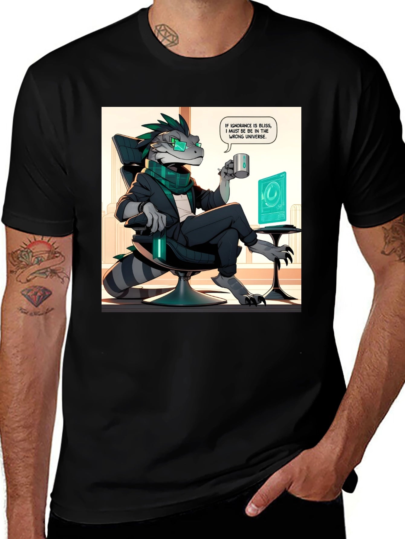 Camiseta Negra con Diseño de Lagarto Oficinista