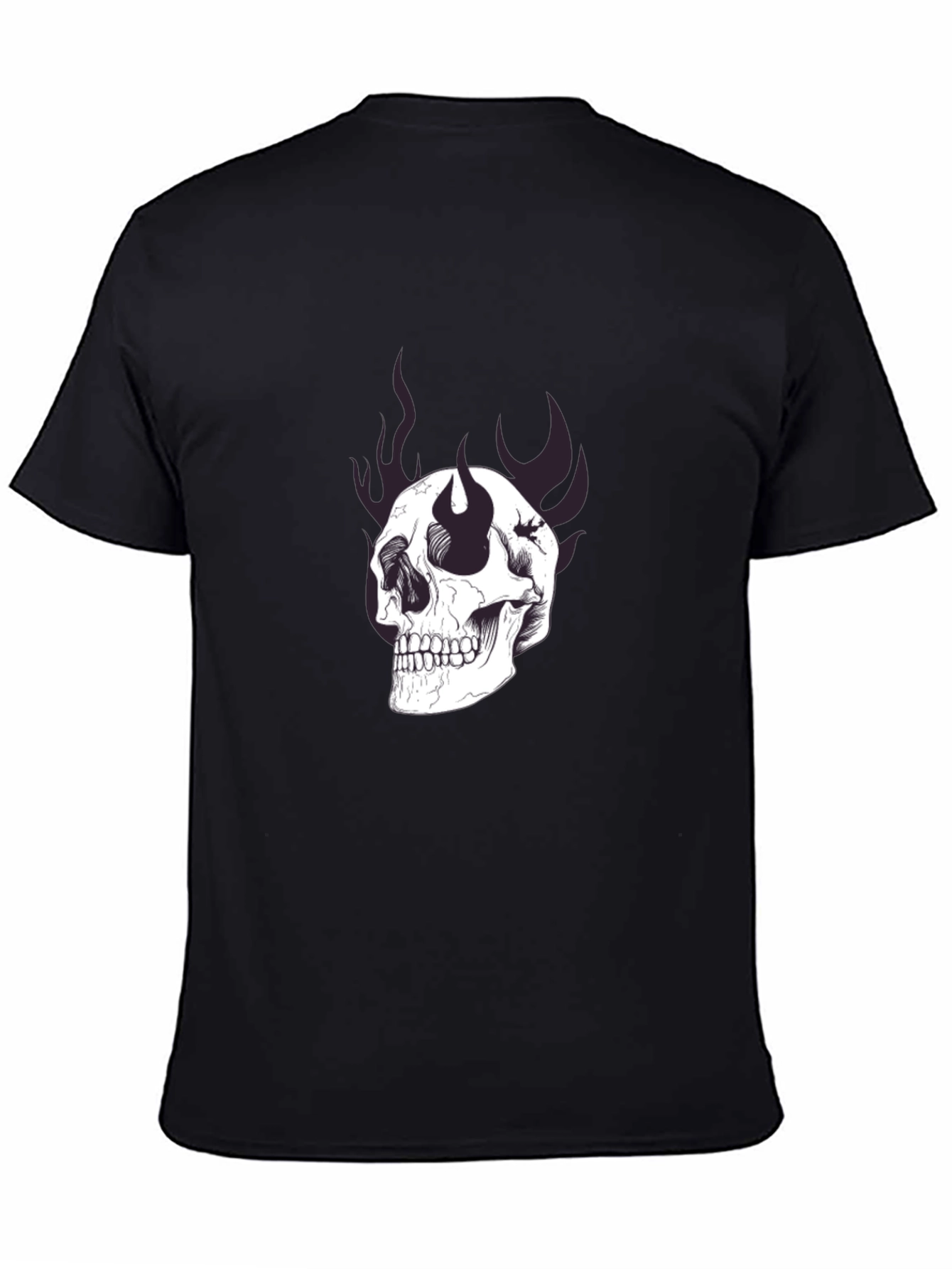 Camiseta Negra con Estampado de Calavera y Llamas