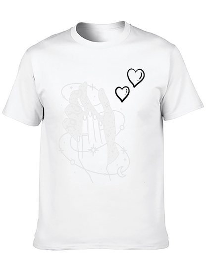 Camiseta Negra Mística con Diseño de Manos y Estrellas