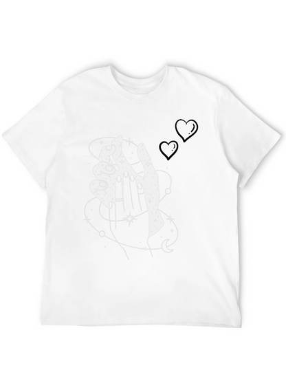 Camiseta Negra Mística con Diseño de Manos y Estrellas