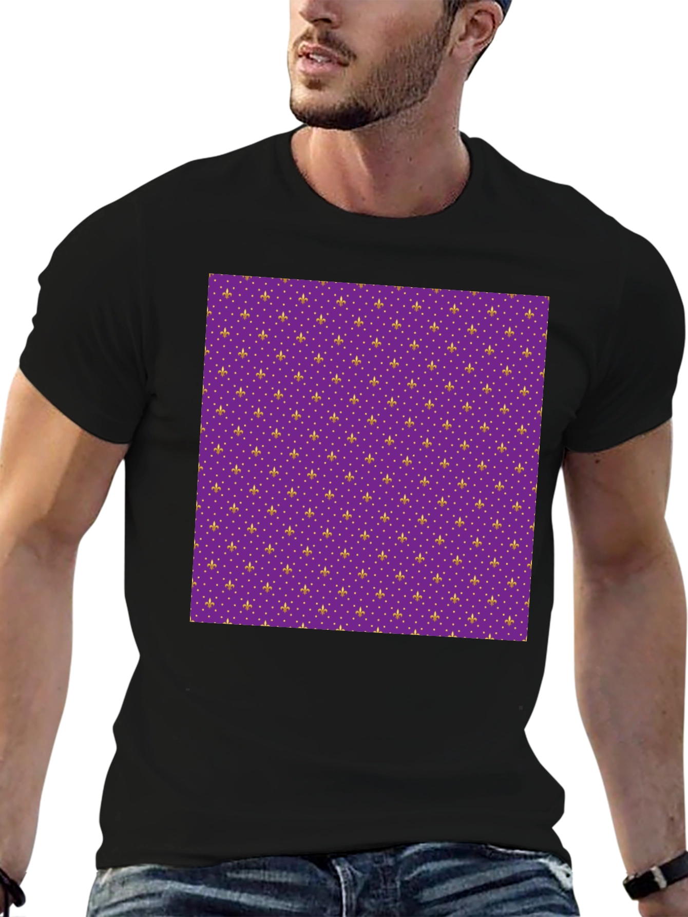 Camiseta Negra Estampado Flor de Lis Morada