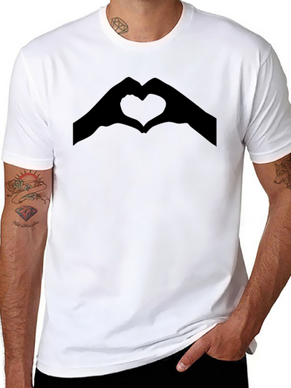 Camiseta Negra con Corazón de Manos