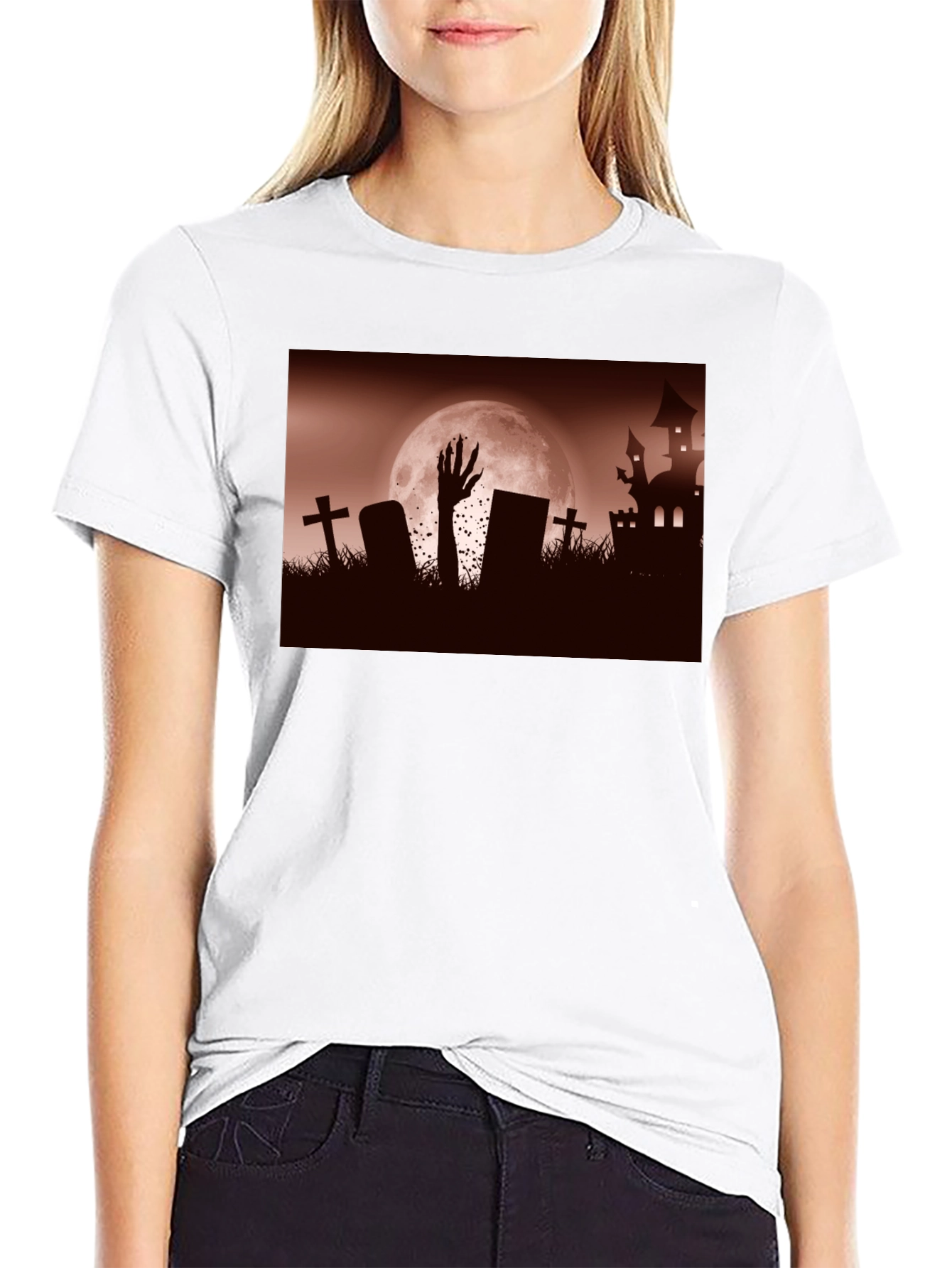 Camiseta Negra Halloween Cementerio y Mano Zombie