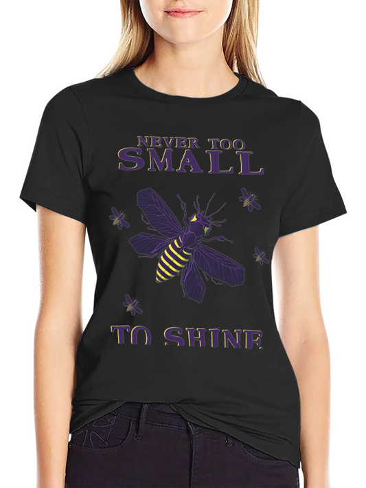 Camiseta Negra con Diseño de Abeja y Texto Inspirador