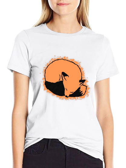 Camiseta Negra con Diseño de Zorro Naranja