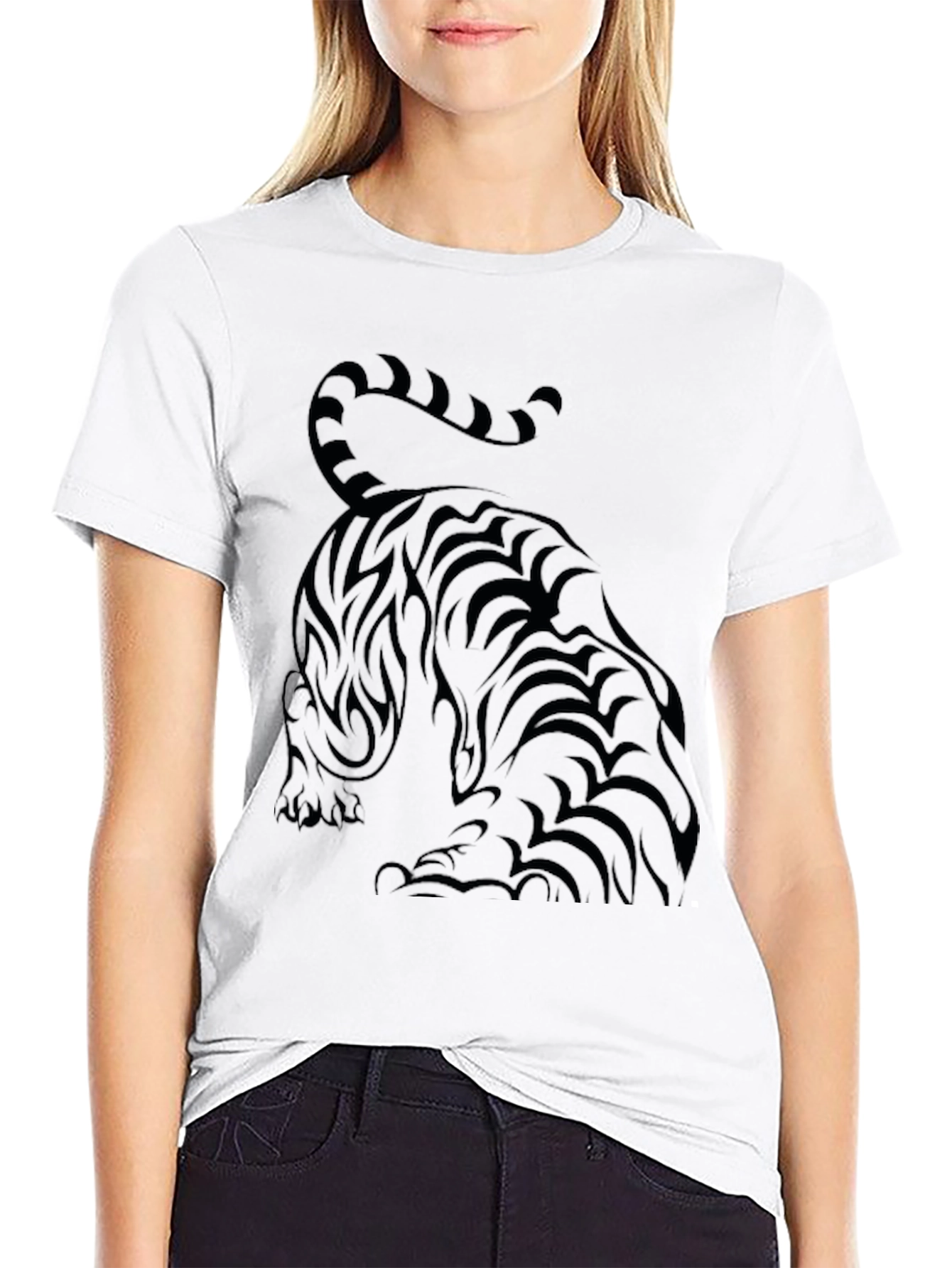 Camiseta Negra con Diseño de Tigre Tribal para Hombre