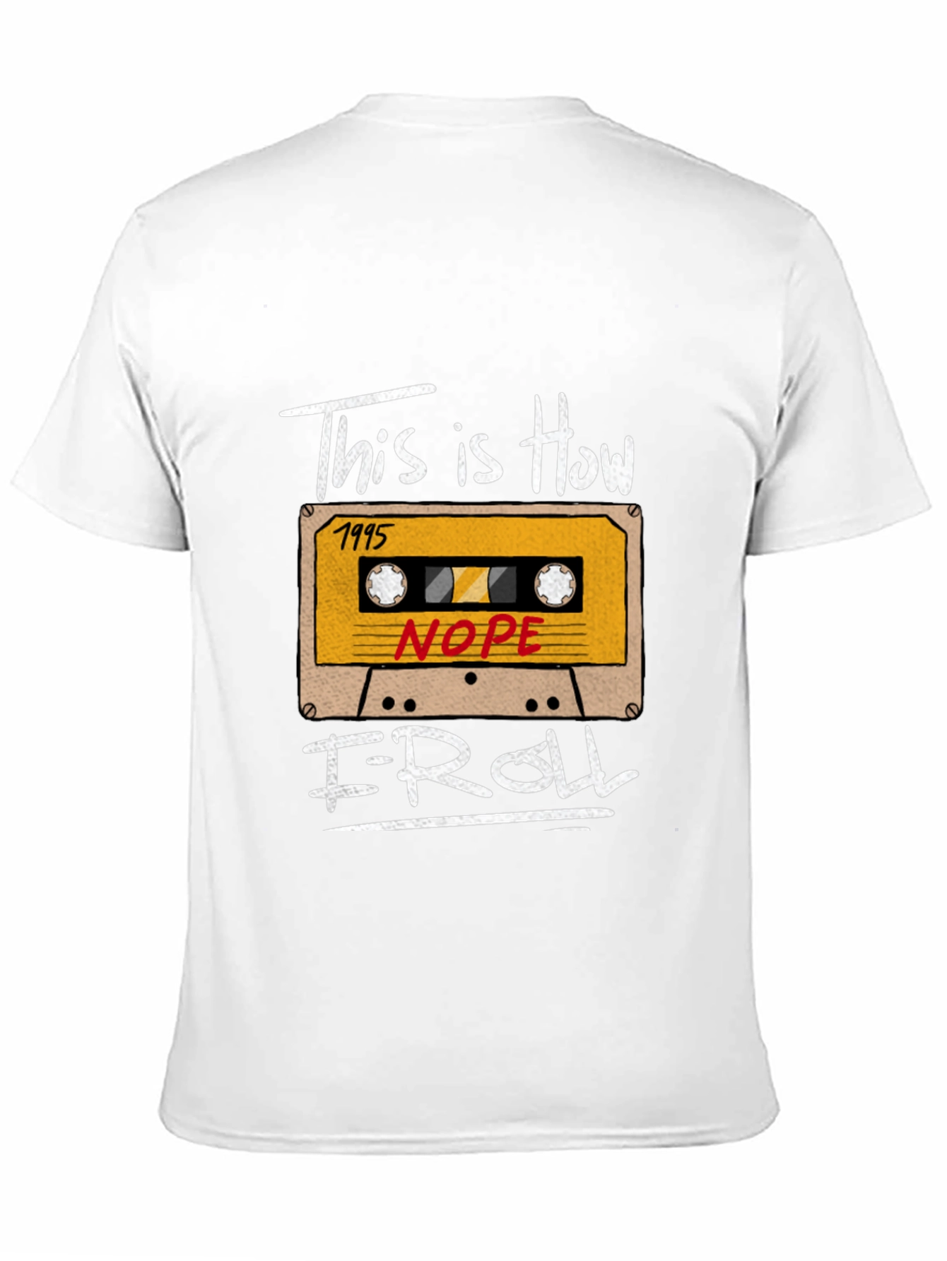 Camiseta Negra con Diseño de Casete Retro