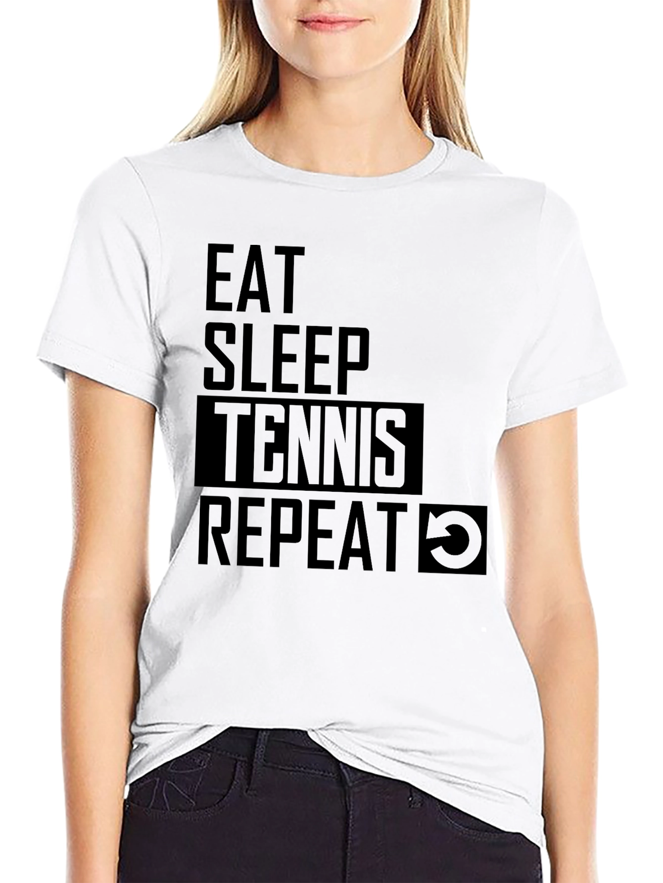 Camiseta Negra: Come Duerme Tenis Repite