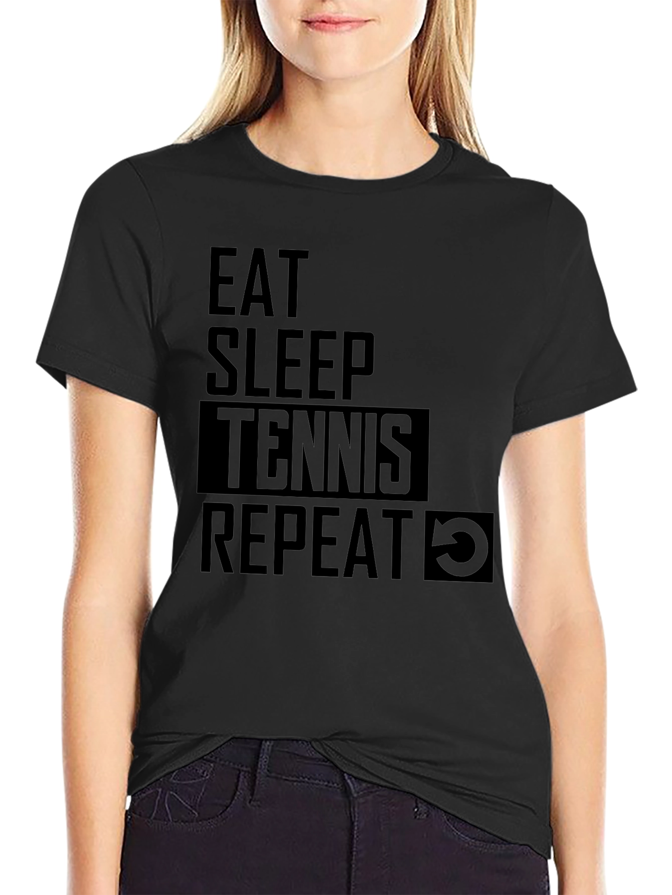 Camiseta Negra: Come Duerme Tenis Repite