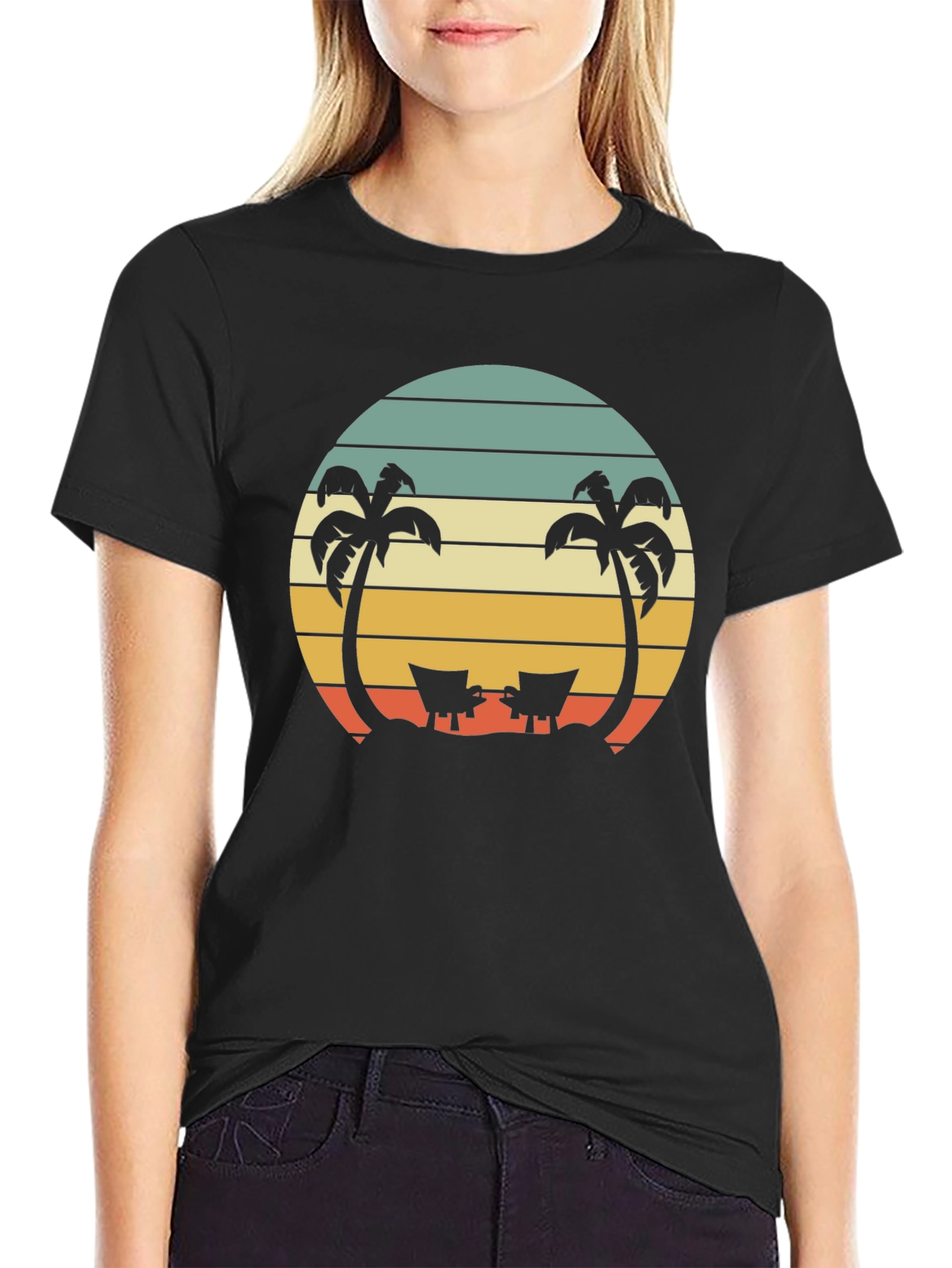 Camiseta Negra con Diseño Retro de Playa y Palmeras