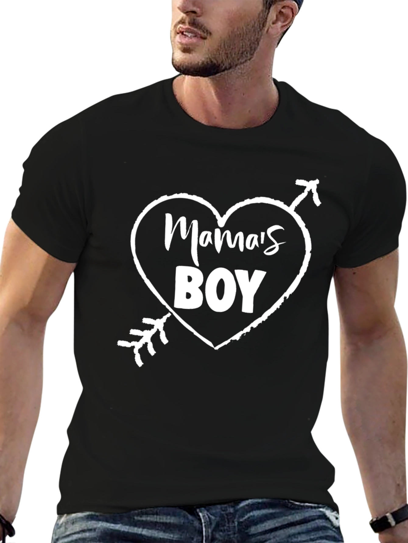 Camiseta Negra Mamas Boy Corazón Flechado
