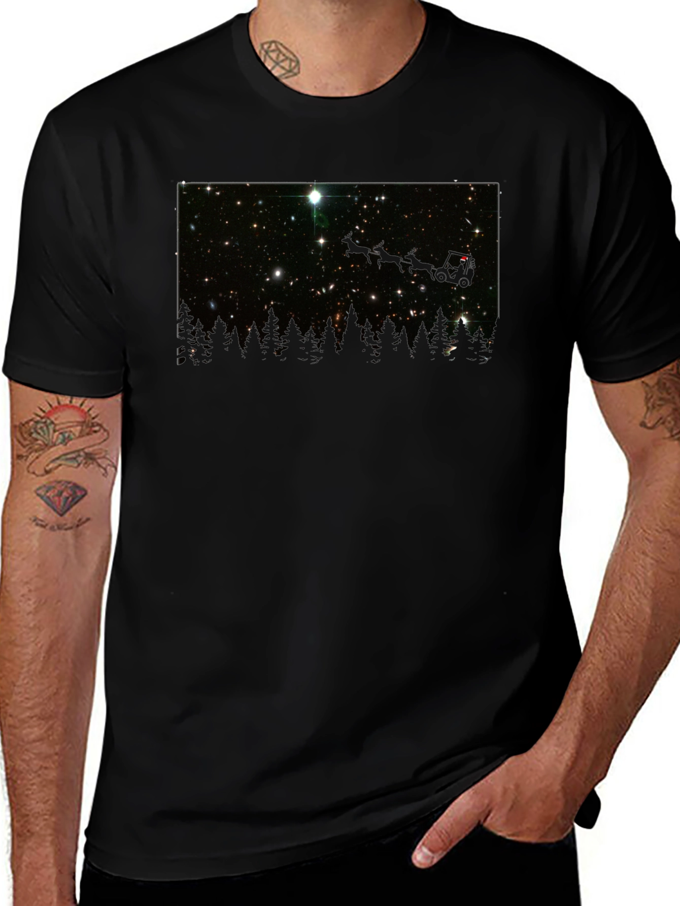 Camiseta Negra con Estrellas y Bosque Nocturno