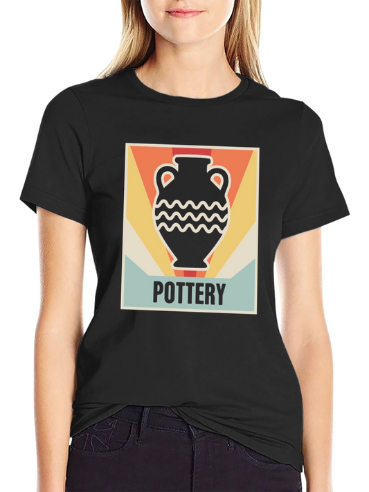 Camiseta Negra con Diseño de Cerámica Vintage