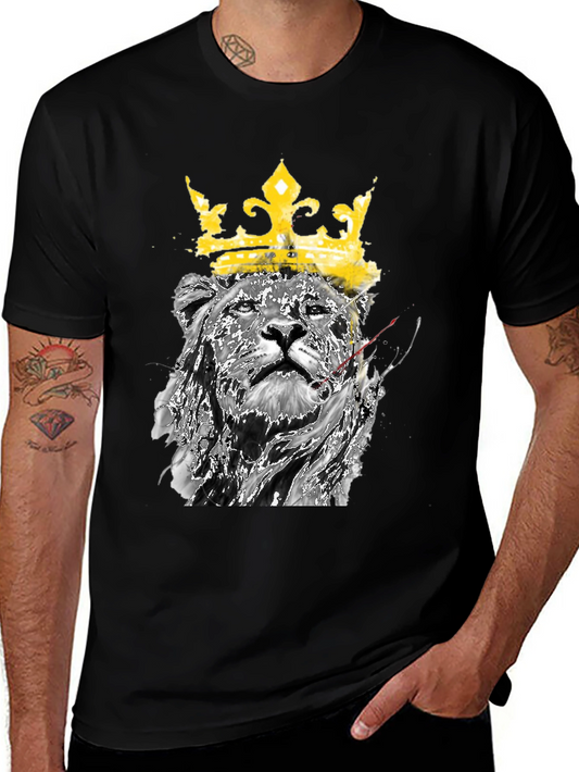 Camiseta Negra con León y Corona Dorada