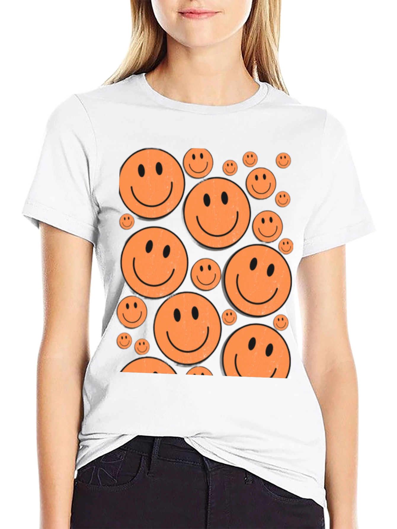 Camiseta Negra con Caritas Sonrientes Naranjas
