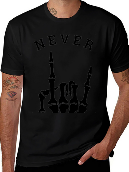 Camiseta Negra con Diseño de Mano Esquelética y NEVER