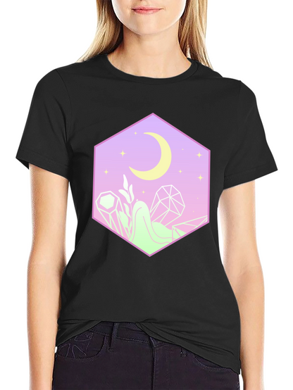 Camiseta Negra con Diseño Místico de Luna y Cristales