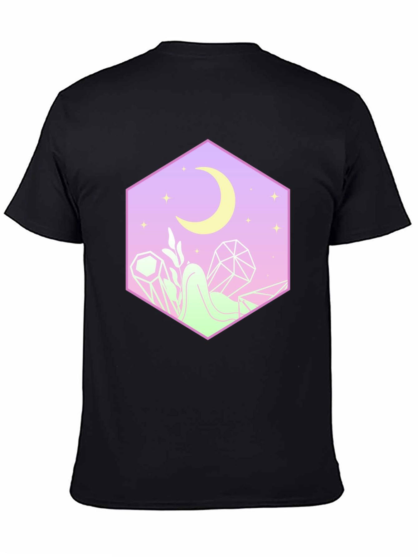 Camiseta Negra con Diseño Místico de Luna y Cristales