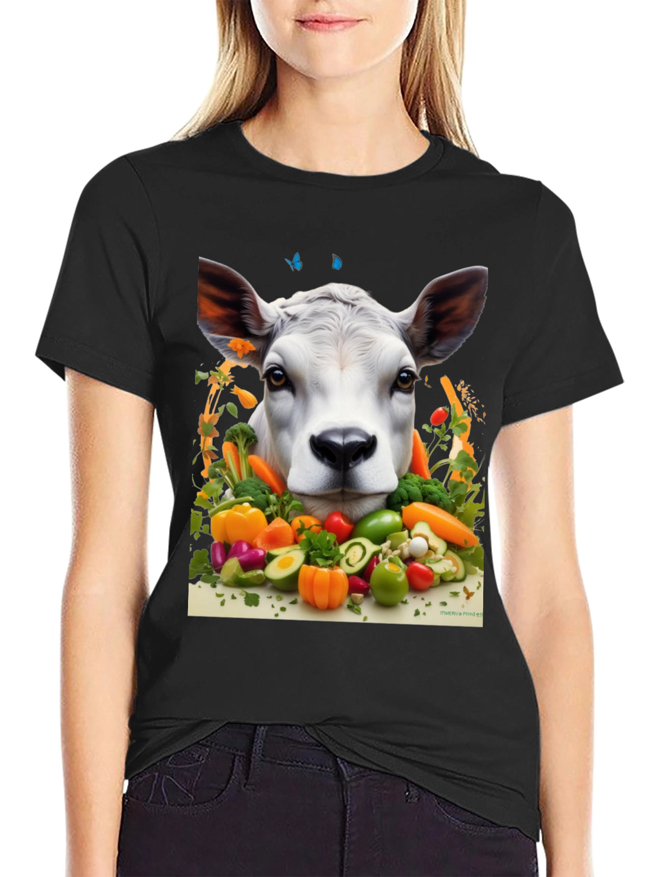 Camiseta Negra con Diseño de Vaca Vegana