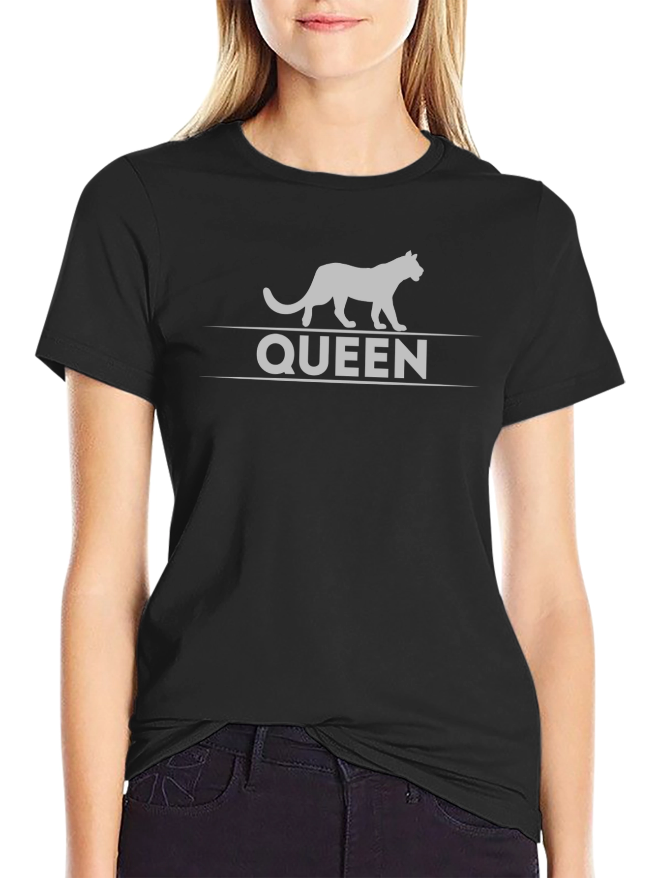 Camiseta Negra Reina Felina - Estilo Único