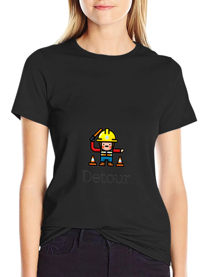 Camiseta Negra Detour con Diseño de Construcción
