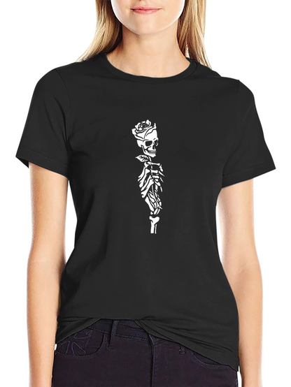 Camiseta Negra con Diseño de Rosa y Calavera