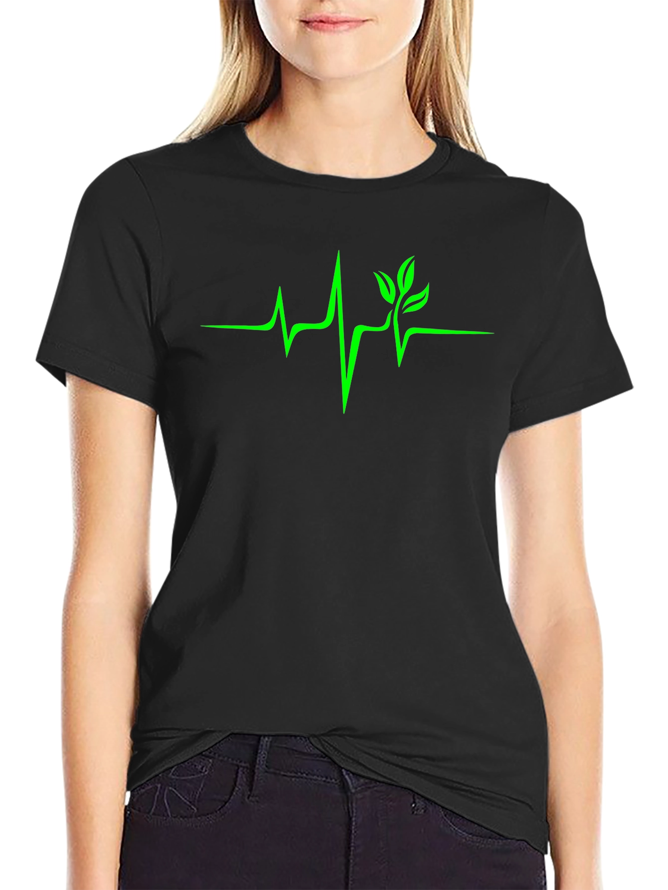 Camiseta Negra con Diseño de Latido Verde