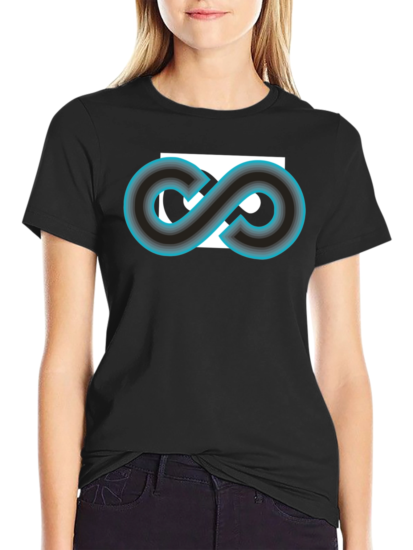 Camiseta Negra con Diseño Infinito Retro