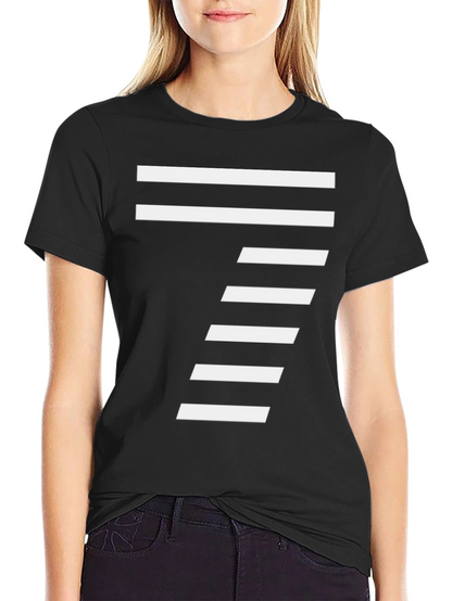 Camiseta Negra con Diseño Abstracto Número 7 Blanco