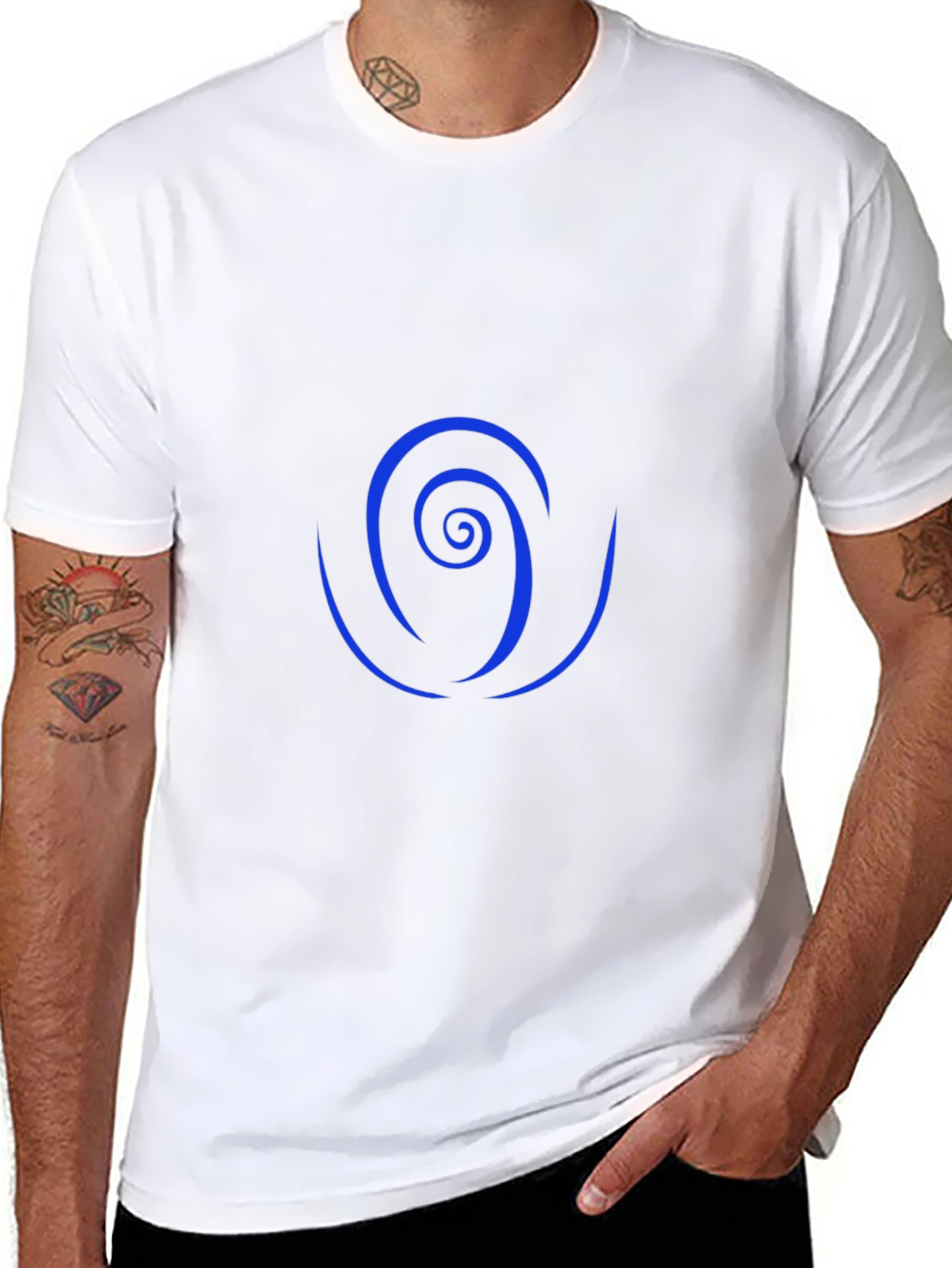 Camiseta Negra con Diseño Espiral Azul