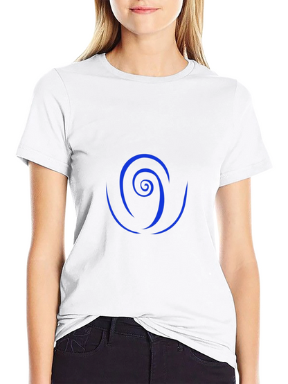 Camiseta Negra con Diseño Espiral Azul