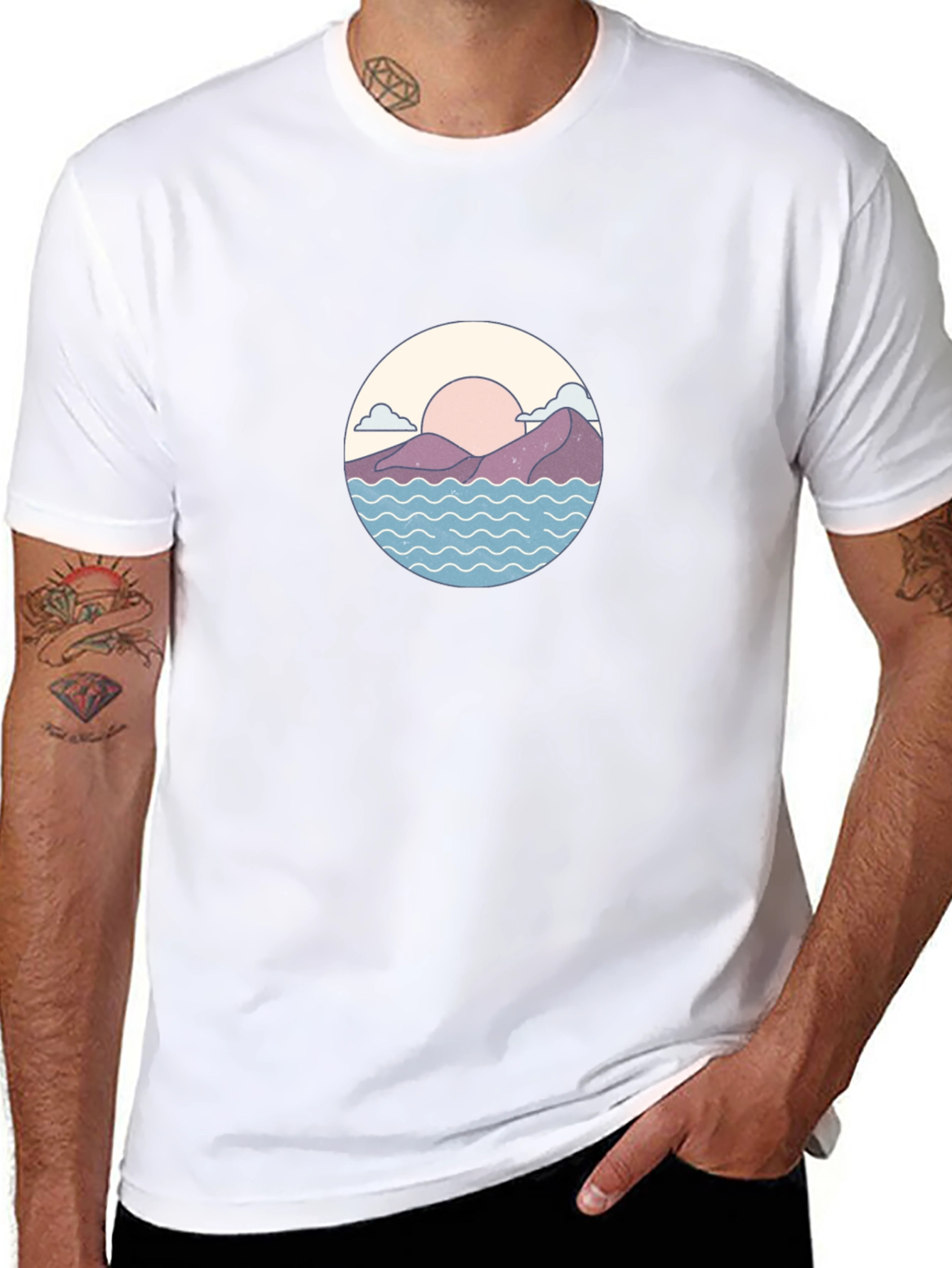Camiseta Negra con Diseño de Paisaje Circular