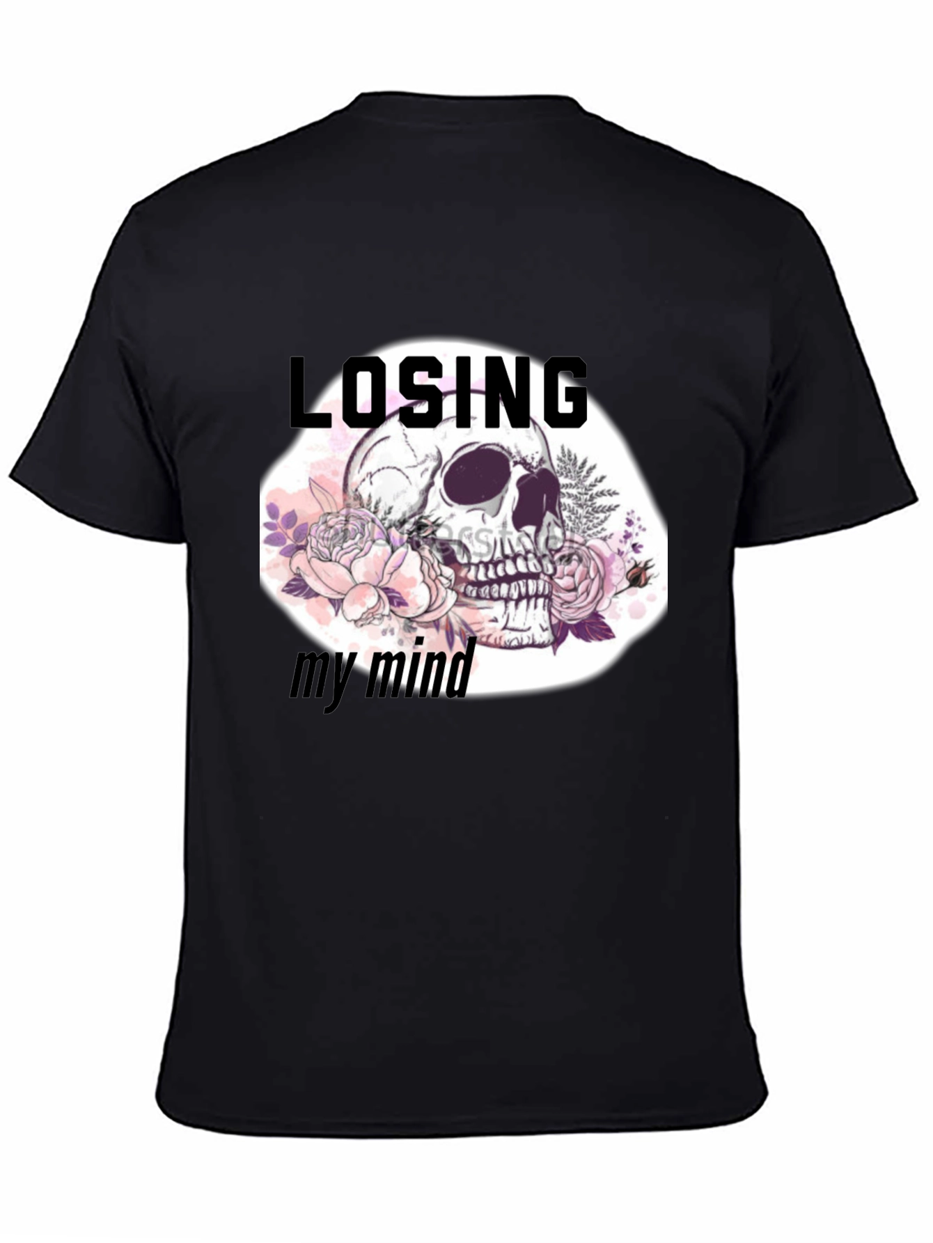 Camiseta Negra con Diseño de Calavera Floral