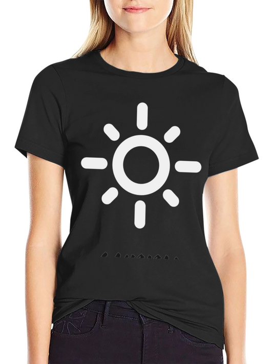 Camiseta Negra con Diseño de Sol Blanco